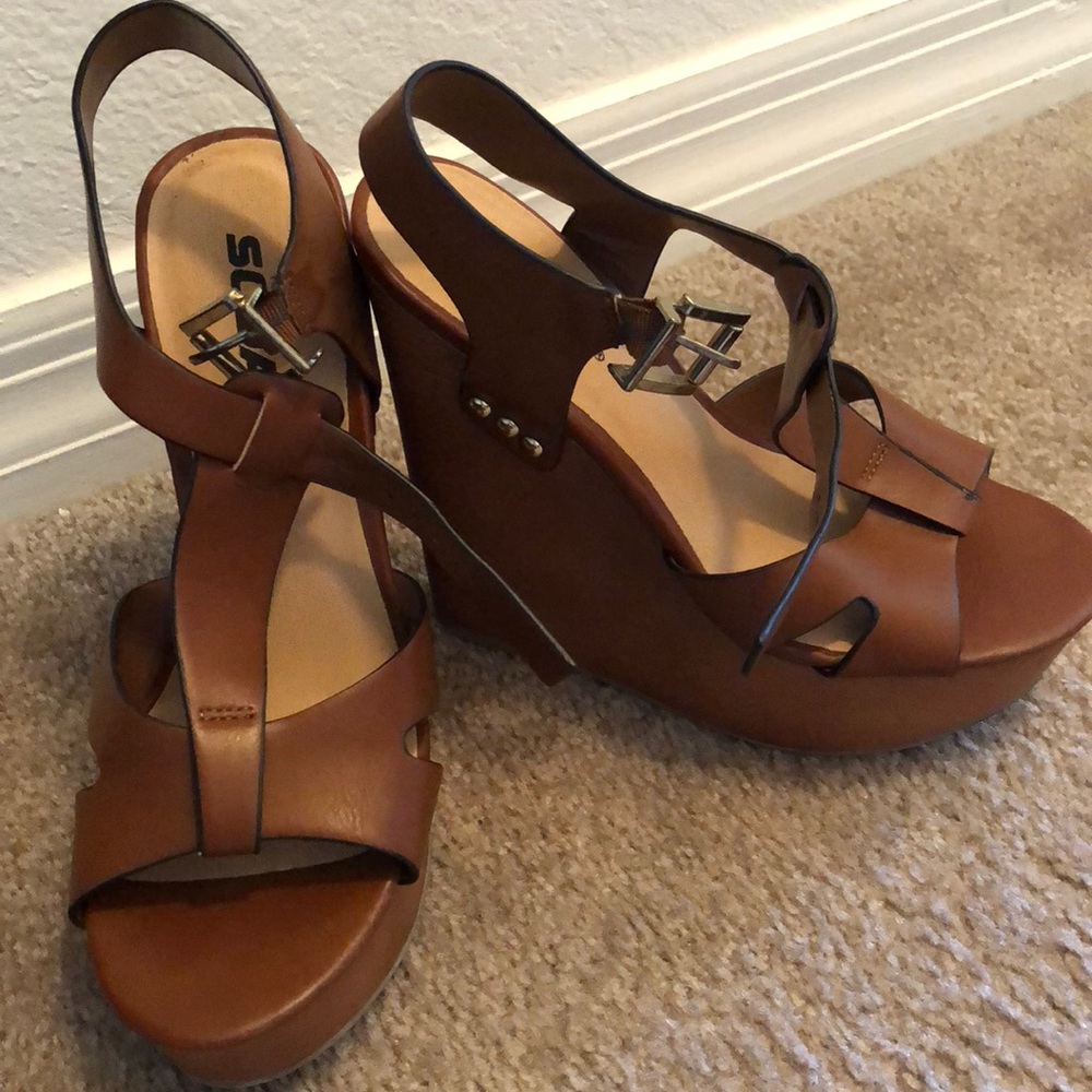 Tan Wedges Size 6 1/2.